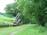 Negotiating a lift bridge on the Llangollen Canal